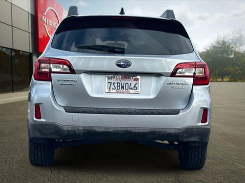 Used 2016 Subaru Outback 2.5i Limited image 8
