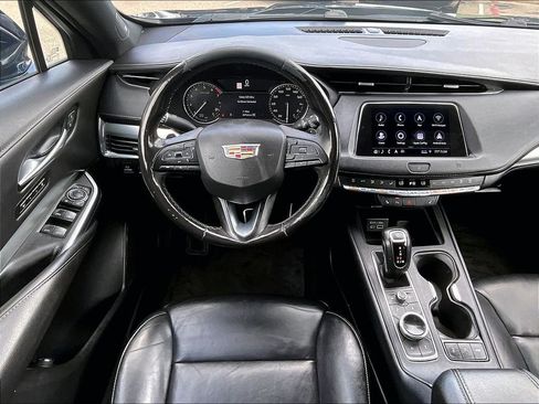Used 2019 Cadillac XT4 Premium Luxury w/ Cold Weather Package AWD/4WD image 17