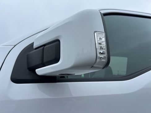 Used 2022 Ford F150 Lariat AWD/4WD image 31