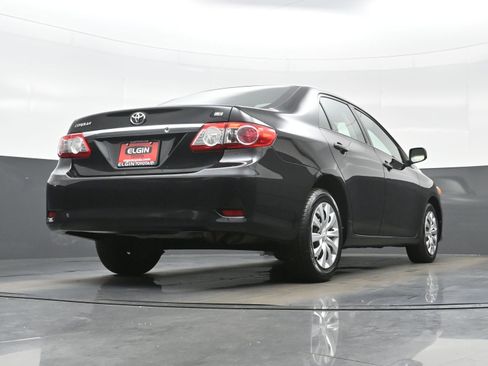 Used 2012 Toyota Corolla LE FWD image 26