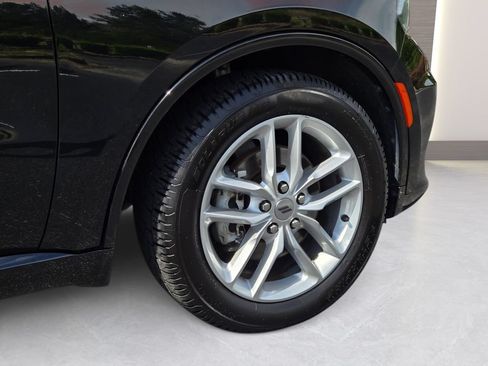 Used 2024 Dodge Durango GT RWD image 11