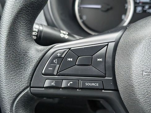 Used 2025 Nissan Kicks Play S image 18