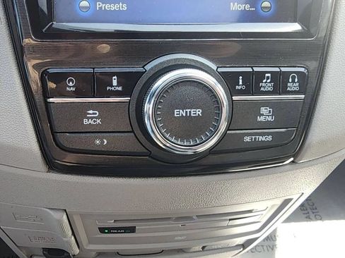 Used 2015 Honda Odyssey Touring image 27