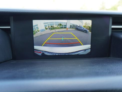 Used 2016 Lexus IS 200t RWD image 17