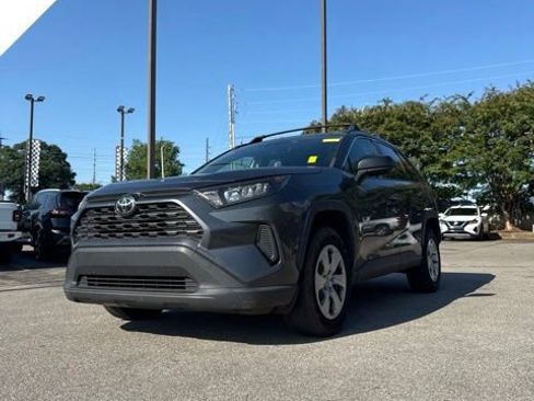 Used 2021 Toyota RAV4 LE FWD image 19