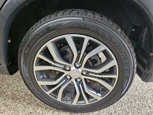 Used 2018 Mitsubishi Outlander LE FWD image 34