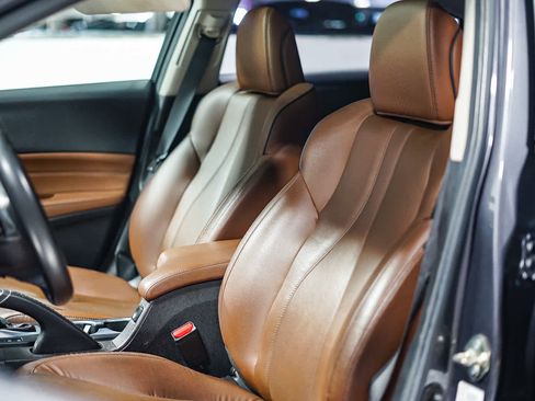 Used 2020 Acura ILX w/ Premium Package image 18