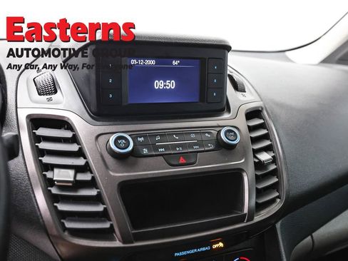Used 2022 Ford Transit Connect XL FWD image 19