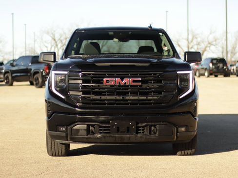Used 2024 GMC Sierra 1500 Elevation image 2