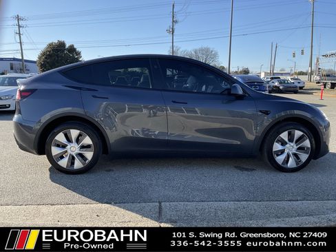 Used 2023 Tesla Model Y Long Range image 22