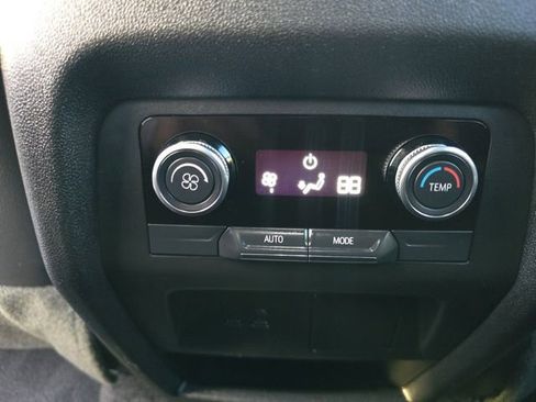 Used 2025 Buick Enclave Preferred image 26