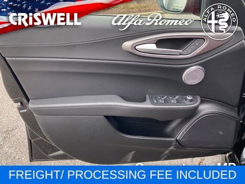 New 2025 Alfa Romeo Giulia AWD image 18