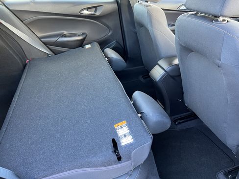 Used 2018 Chevrolet Cruze LS FWD image 20