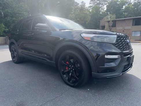 Used 2024 Ford Explorer ST AWD/4WD image 3