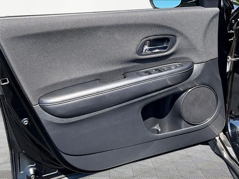 Used 2021 Honda HR-V LX image 20
