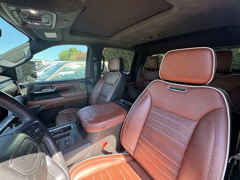 Used 2024 GMC Sierra 2500 Denali Ultimate AWD/4WD image 6