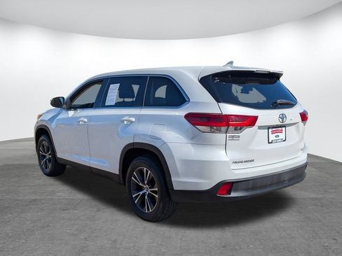 Used 2019 Toyota Highlander Plus image 6