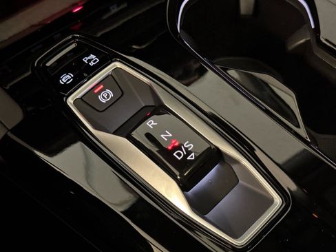 Used 2026 Audi Q5 Premium Plus AWD/4WD image 22