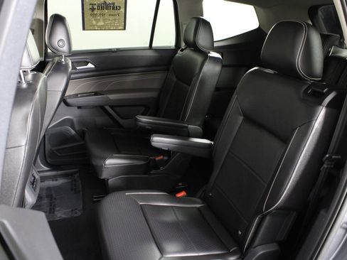Used 2021 Volkswagen Atlas SE FWD image 21