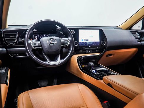 Used 2025 Lexus NX 250 FWD w/ Accessory Package (Z2) image 19