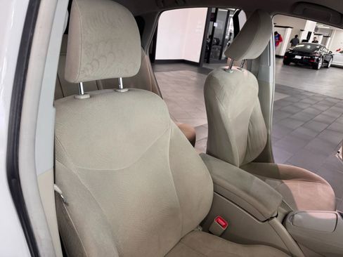 Used 2011 Toyota Prius Two image 12