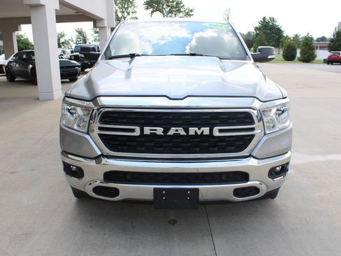 Used 2022 RAM 1500 Big Horn AWD/4WD image 3