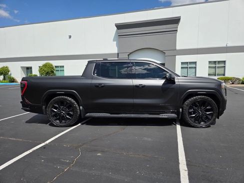 Used 2025 GMC Sierra EV Denali AWD/4WD image 5