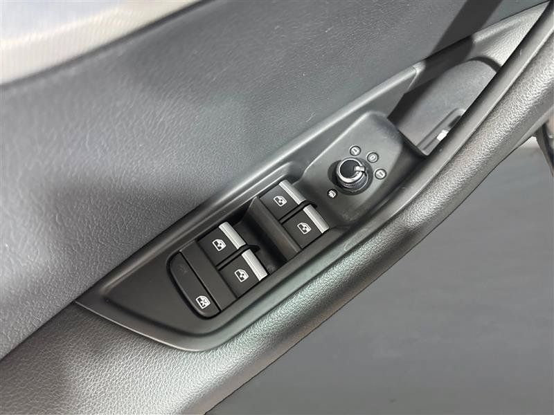 Used 2018 Audi A4 2.0T Premium w/ Convenience Package AWD/4WD image 31