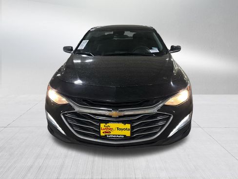 Used 2024 Chevrolet Malibu LT image 2