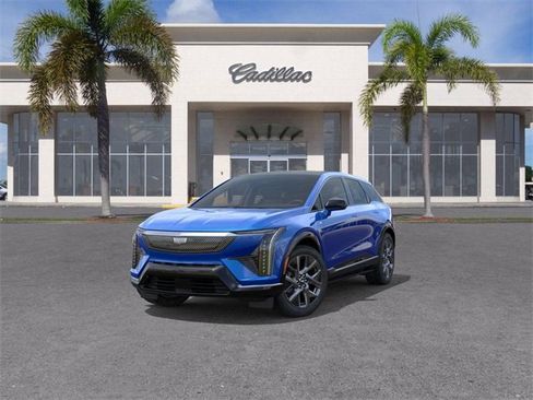 New 2026 Cadillac Optiq Luxury 2 image 8
