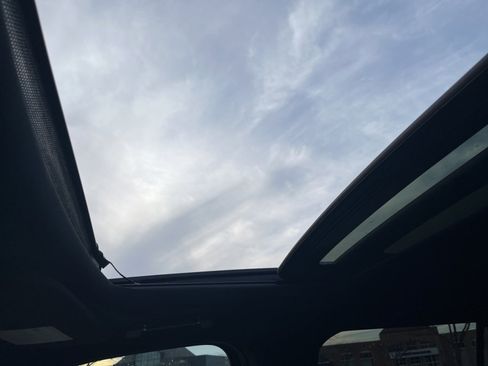 Used 2020 Lincoln Navigator L Reserve w/ Equipment Group 208A Reserve image 24