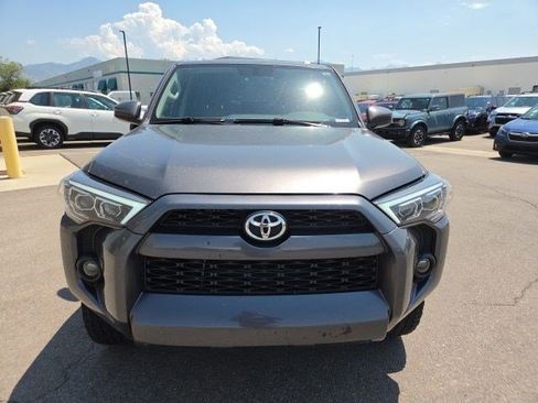 Used 2015 Toyota 4Runner SR5 AWD/4WD image 9