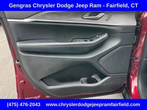 Certified 2023 Jeep Grand Cherokee Limited w/ Luxury Tech Group II AWD/4WD image 38