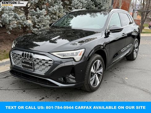 Used 2024 Audi Q8 e-tron Premium Plus image 3