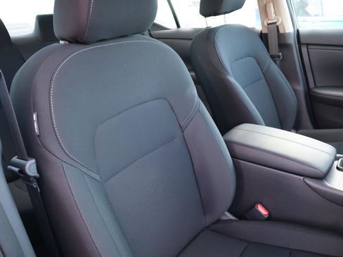 Used 2025 Nissan Sentra S image 41