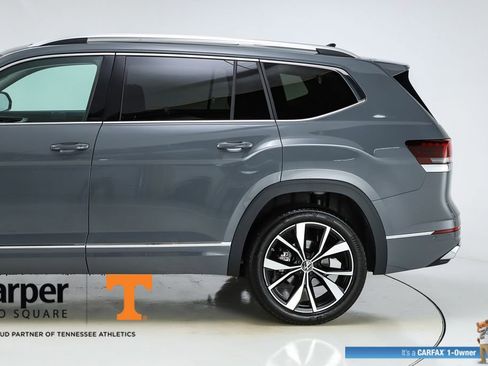 Used 2025 Volkswagen Atlas SEL Premium R-Line image 44