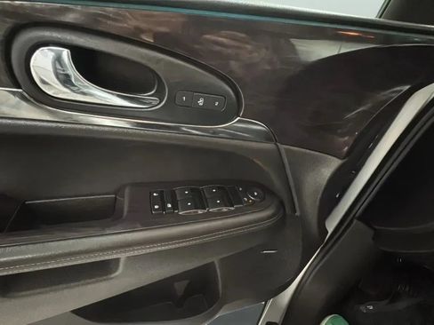 Used 2017 Buick Enclave Leather w/ Trailering Package AWD/4WD image 11