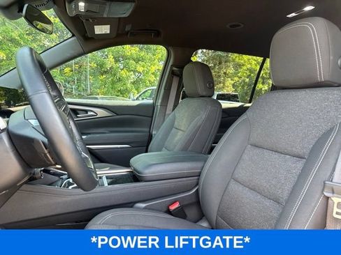 Used 2024 Chevrolet Traverse LT w/ Midnight/Sport Edition AWD/4WD image 6