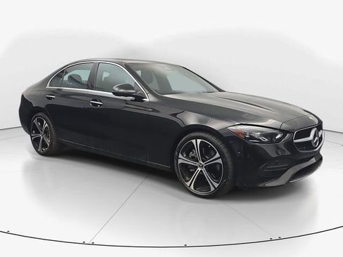 Used 2025 Mercedes-Benz C 300 Sedan image 3