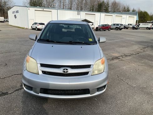 Used 2006 Scion xA image 2