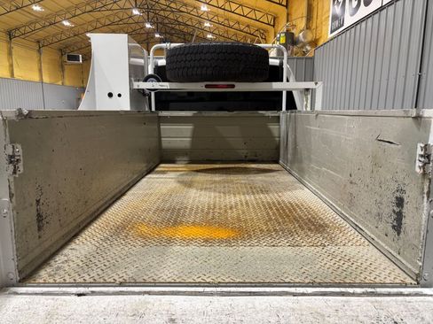 Used 2019 Ford F250 XL w/ Power Equipment Group image 22