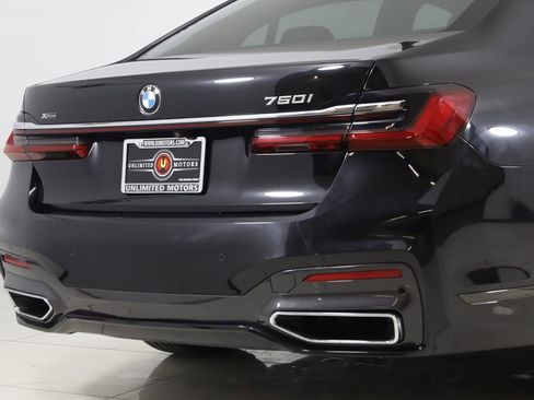 Used 2022 BMW 750i xDrive w/ M Sport Package image 58