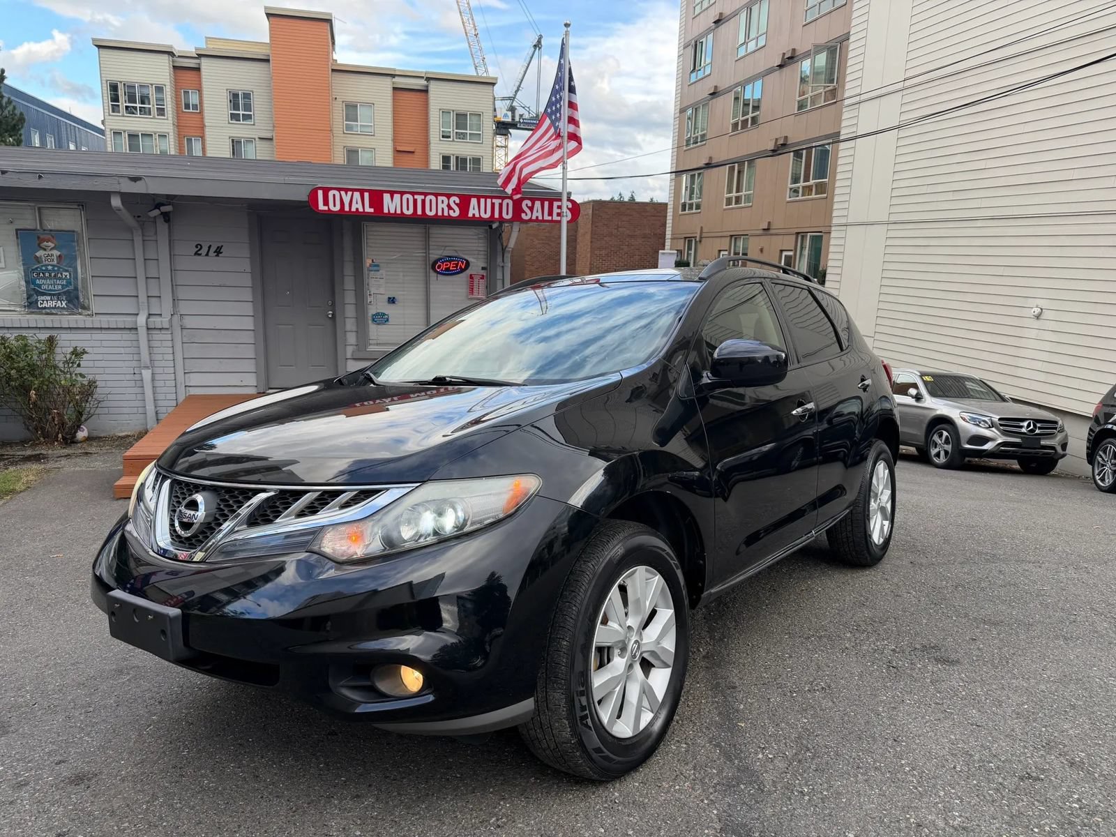 Used 2014 Nissan Murano SL w/ Navigation Package AWD/4WD image 2
