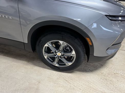 Certified 2025 Chevrolet Blazer LT w/ Convenience Package image 7