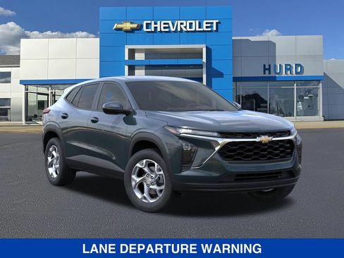 New 2026 Chevrolet Trax LS FWD image 8
