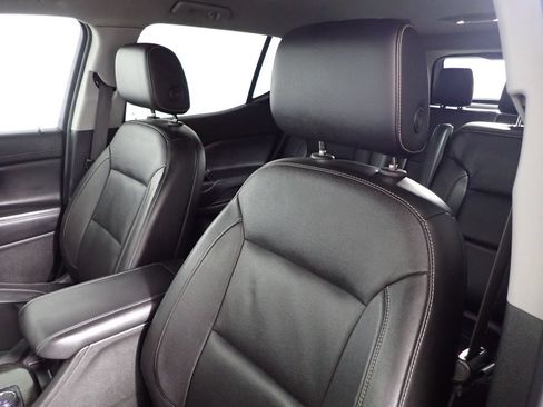 Used 2019 GMC Acadia SLT AWD/4WD image 24
