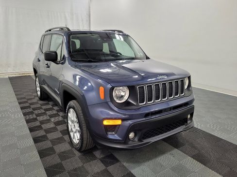 Used 2022 Jeep Renegade Latitude AWD/4WD image 13