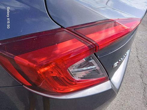 Used 2018 Honda Civic EX image 14