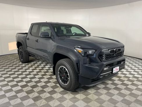 New 2026 Toyota Tacoma TRD Off-Road AWD/4WD image 15