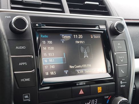 Used 2017 Toyota Camry XSE image 20